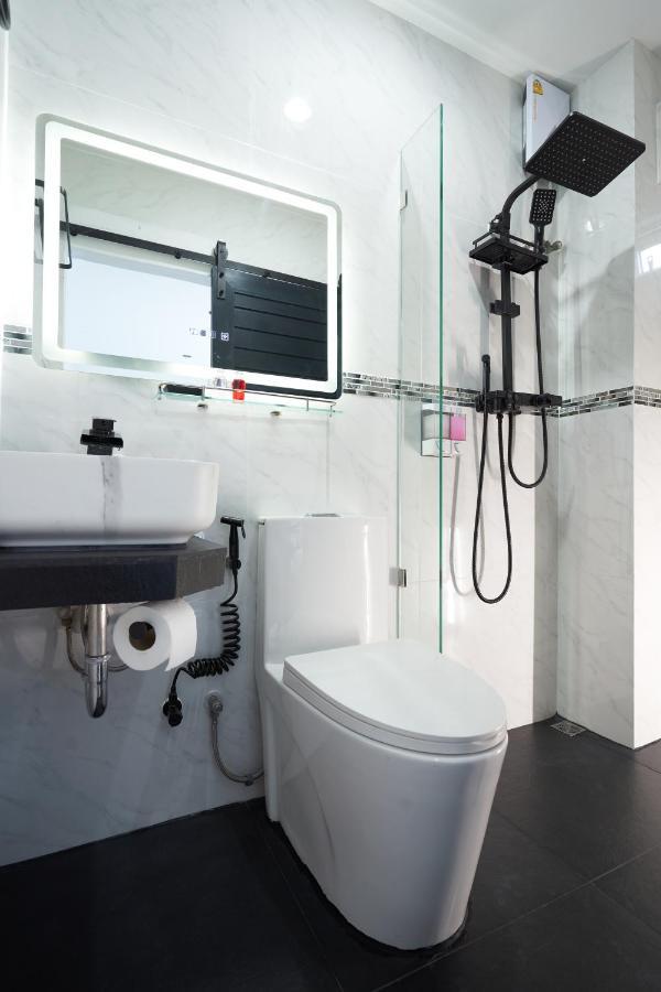 Thonglor Suites Hotel Bangkok Zewnętrze zdjęcie