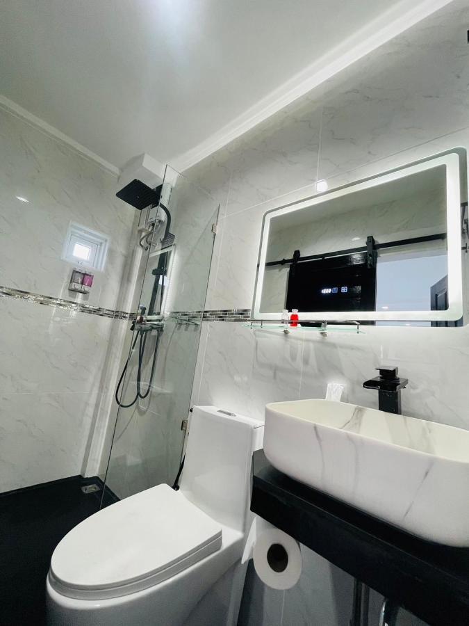 Thonglor Suites Hotel Bangkok Zewnętrze zdjęcie