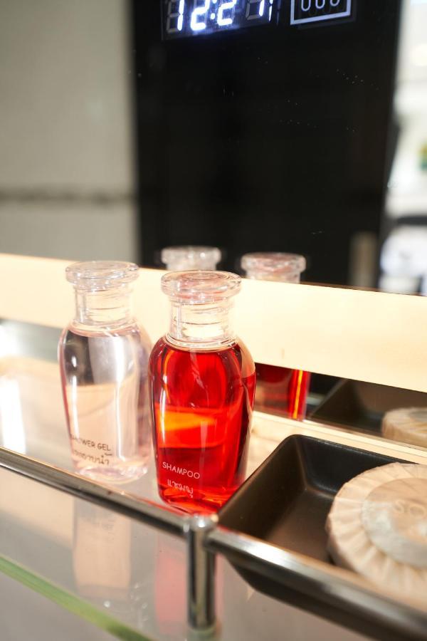 Thonglor Suites Hotel Bangkok Zewnętrze zdjęcie