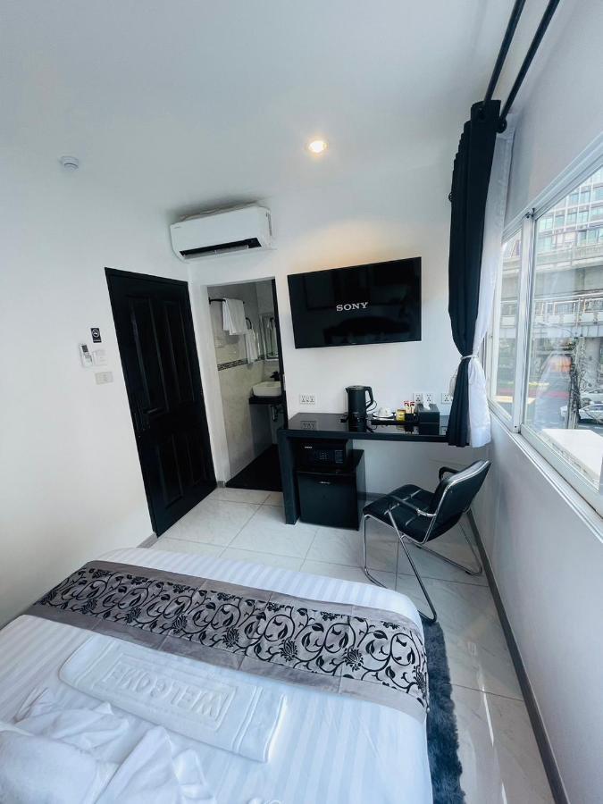Thonglor Suites Hotel Bangkok Zewnętrze zdjęcie