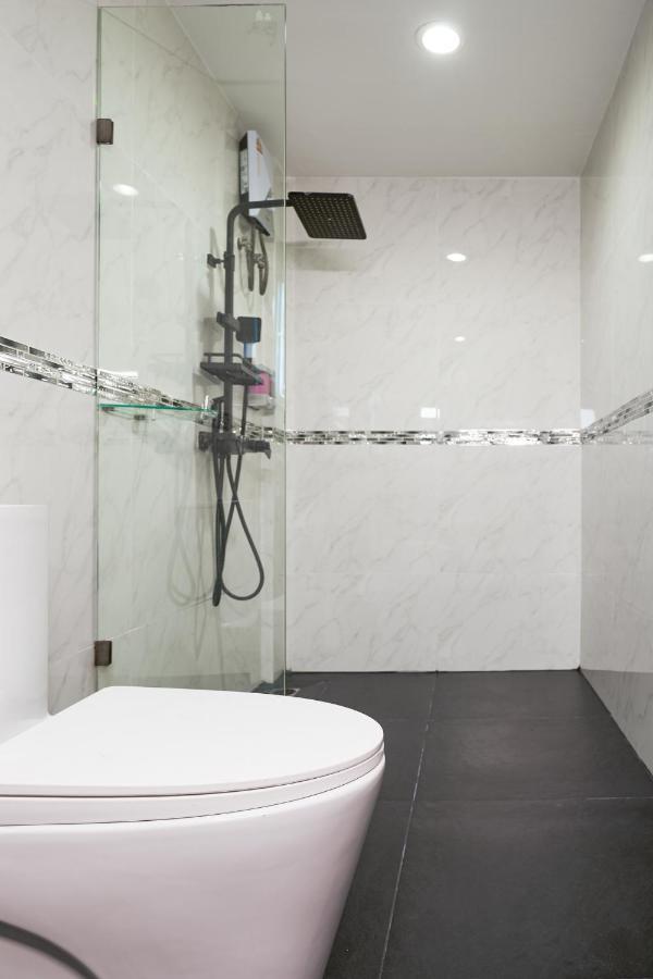 Thonglor Suites Hotel Bangkok Zewnętrze zdjęcie